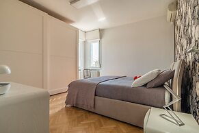 Grey Pearl in Prato della Valle