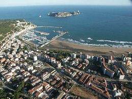 Apartamentos Rocamaura I