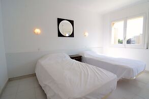 Apartamentos Rocamaura I