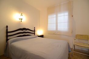 Apartamentos Rocamaura I