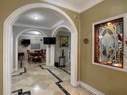 Cesar's House Guayaquil Home Rental