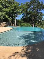 Mikado Natural Lodge