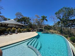 Mikado Natural Lodge