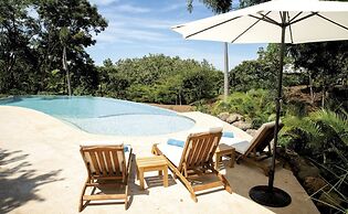 Mikado Natural Lodge