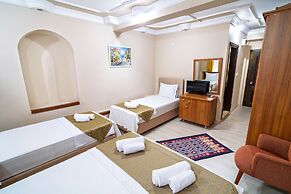 Otel Türk Evi
