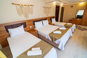 Otel Türk Evi