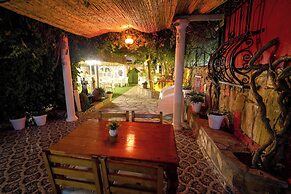 Otel Türk Evi