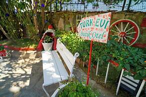 Otel Türk Evi