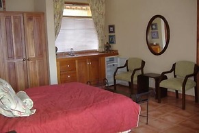 Villa Paradiso up to 14 People