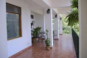 Villa Paradiso up to 14 People