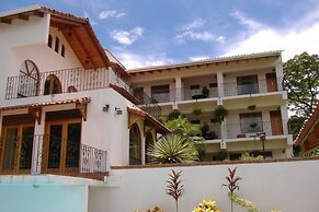 Villa Paradiso up to 14 People