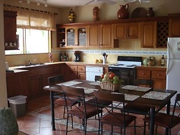 Villa Paradiso up to 14 People