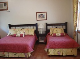 Villa Paradiso up to 14 People