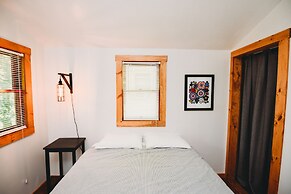 Rainbow Mountain Resort