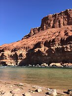 Shash Dine' EcoRetreat