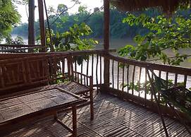 Green Bamboo Lodge