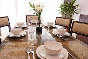 JJ Suites - Your Home on 11