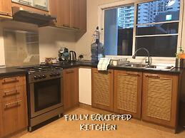 JJ Suites - Your Home on 11