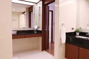 JJ Suites - Your Home on 11