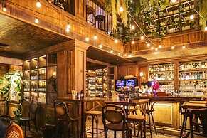 JJ Suites - Your Home on 11