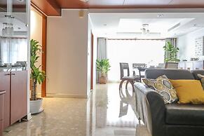 JJ Suites - Your Home on 11