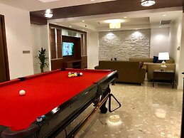 JJ Suites - Your Home on 11