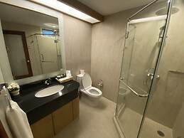 JJ Suites - Your Home on 11