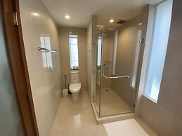 JJ Suites - Your Home on 11