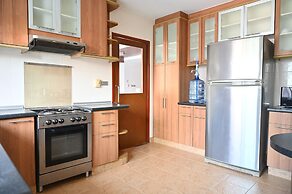 JJ Suites - Your Home on 11