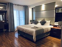 JJ Suites - Your Home on 11