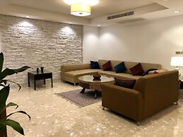 JJ Suites - Your Home on 11