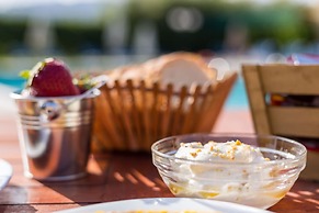 Alonia Hotel Apartments