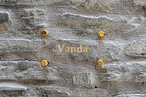 Casa Di Fiori Andros Suites