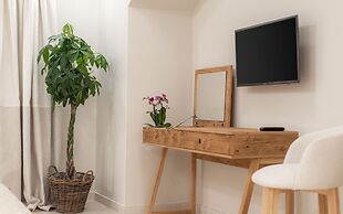 Casa Di Fiori Andros Suites