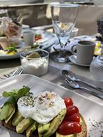 Casa Di Fiori Andros Suites