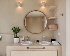 Casa Di Fiori Andros Suites