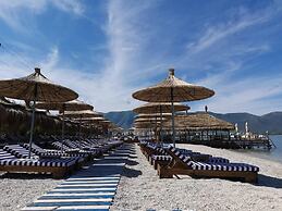 Pastarella Beachfront Resort