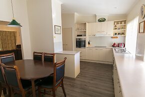 The Birch House - Silver Birches