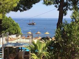 Pine Beach Boutique Hotel