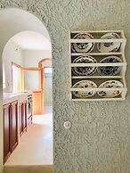 Rose Traditional House