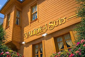Valide I Suit