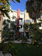 Dali Suites - Adults Only