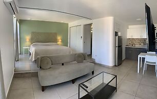 Dali Suites - Adults Only