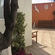 Dali Suites - Adults Only