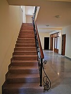 Vanatun Monastery Stay