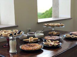 Vanatun Monastery Stay