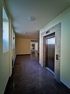 Vanatun Monastery Stay