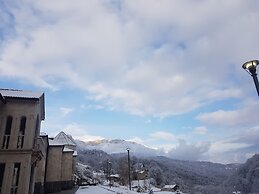 Vanatun Monastery Stay