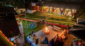 Chunuu Hostal y Glamping Minca