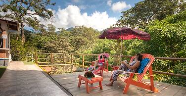Chunuu Hostal y Glamping Minca